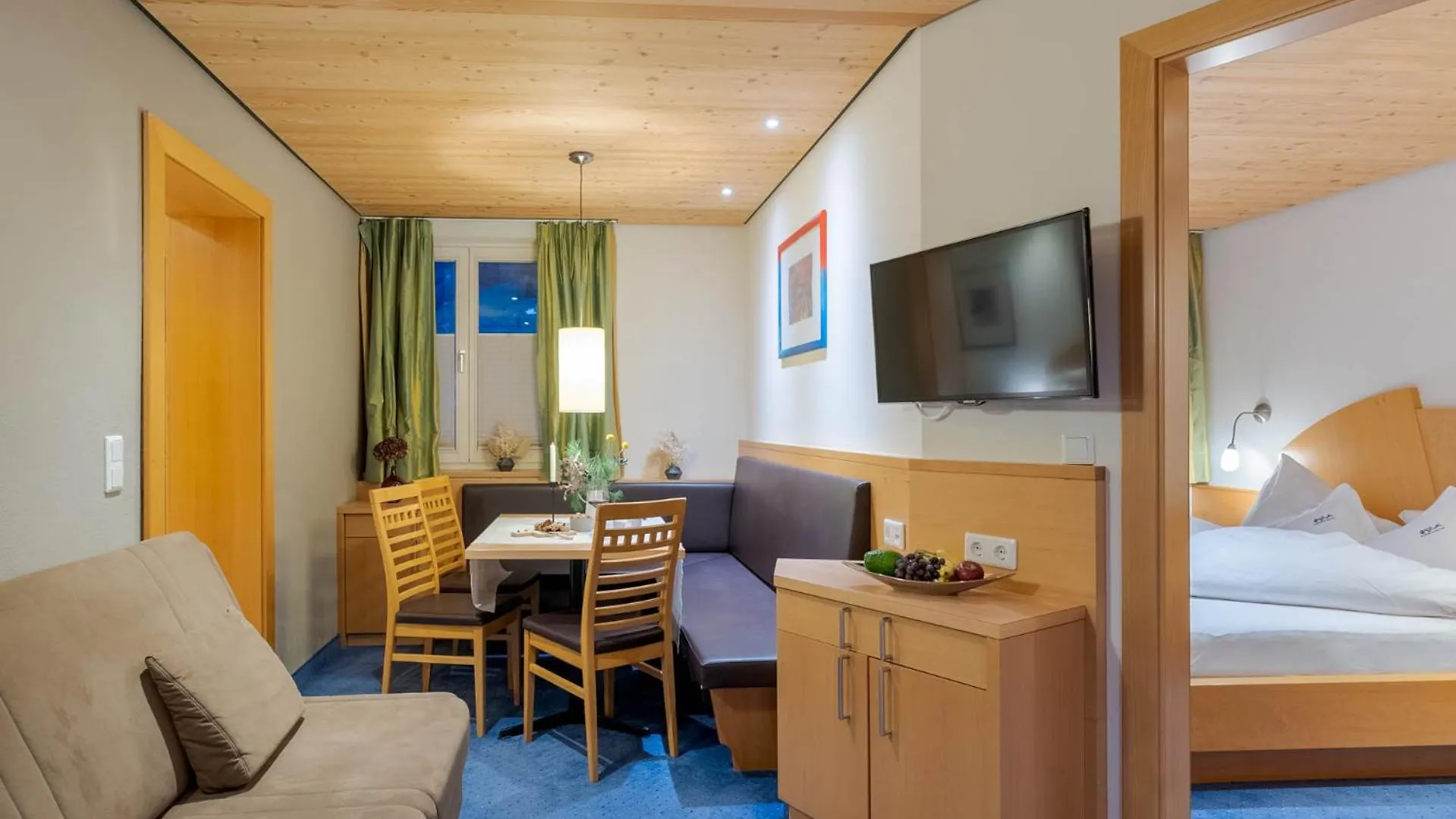 Gradiva Apartments 이스크글