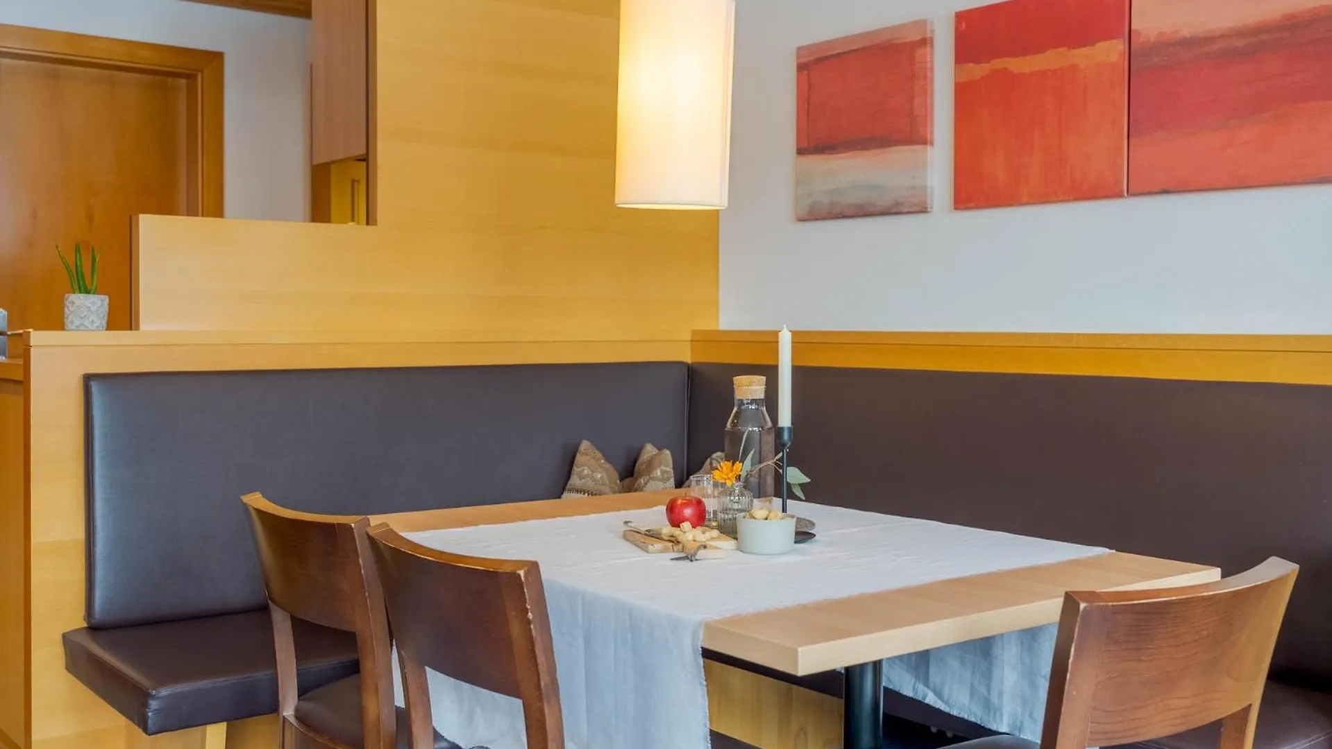 Gradiva Apartments 이스크글